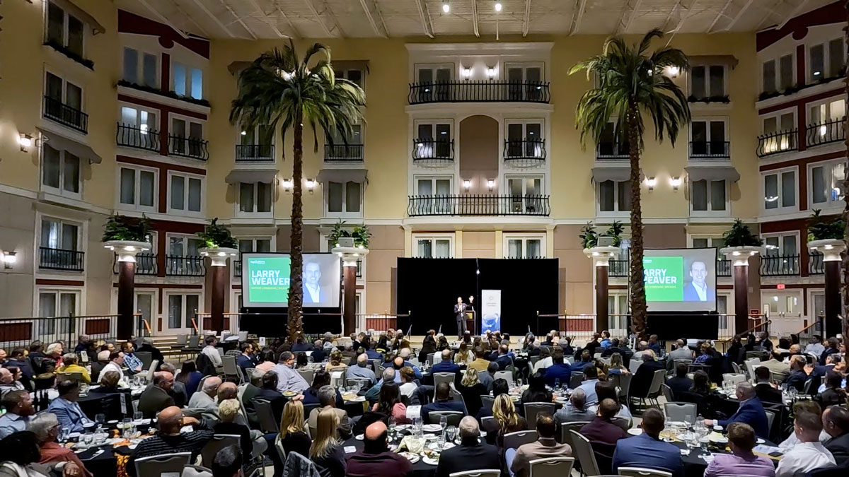Motivational keynote speaker Larry Weaver presenting to agriculture professionals at the DoubleTree Resort in Lancaster, Pennsylvania