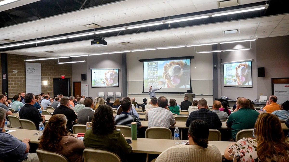Motivational keynote speaker Larry Weaver presenting to employees of a major global technology and manufacturing company in Fort Smith, Arkansas