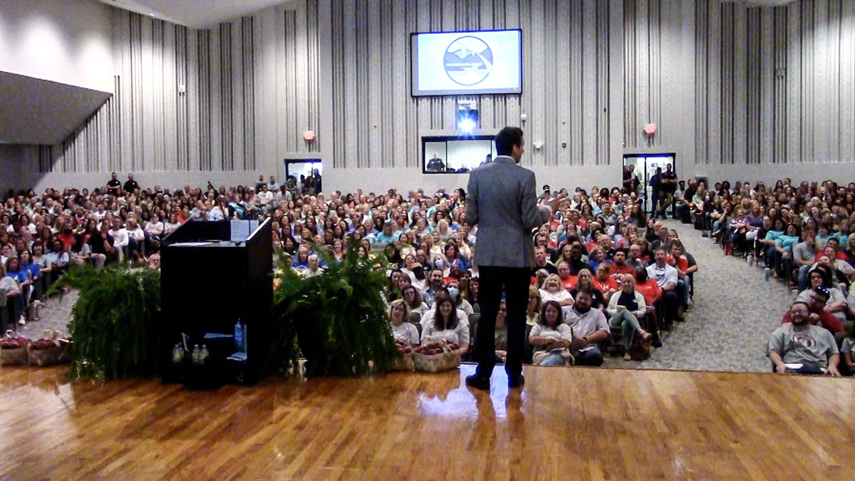 Motivational keynote speaker Larry Weaver presenting to a packed audience of teachers and school staff at Boiling Springs Middle School in Inman, South Carolina